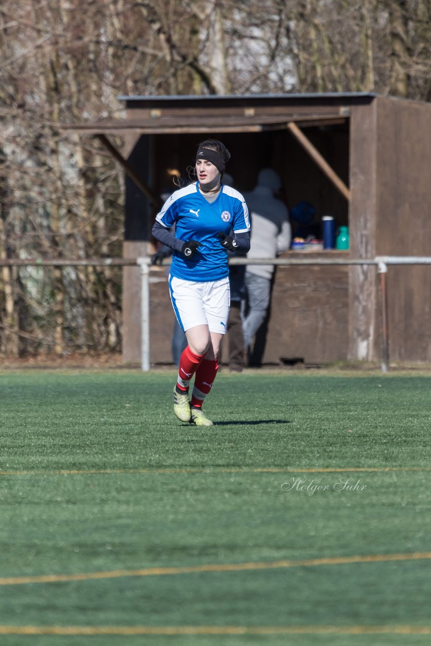 Bild 172 - B-Juniorinnen Halbfinale SVHU - Holstein Kiel : Ergebnis: 3:0